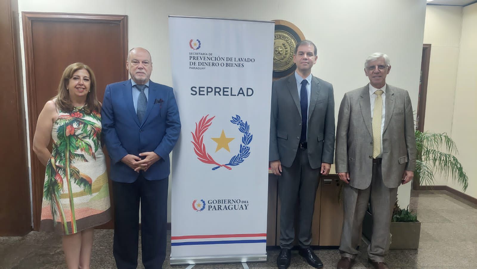 La SEPRELAD y los Escribanos y Notarios del Paraguay articulan esfuerzos para fortalecer el sistema de prevención de lavado de activos 